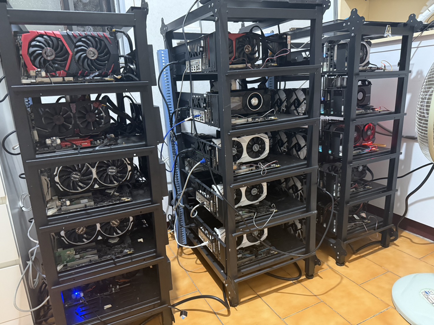 台灣遠端租電腦掛機 工作室實體主機